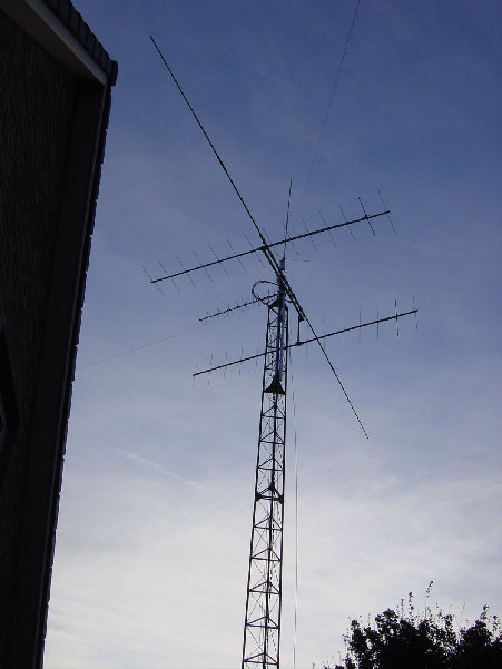 DSC01124.JPG (210.34 KiB) 42040 keer bekeken Zoek de verschillen