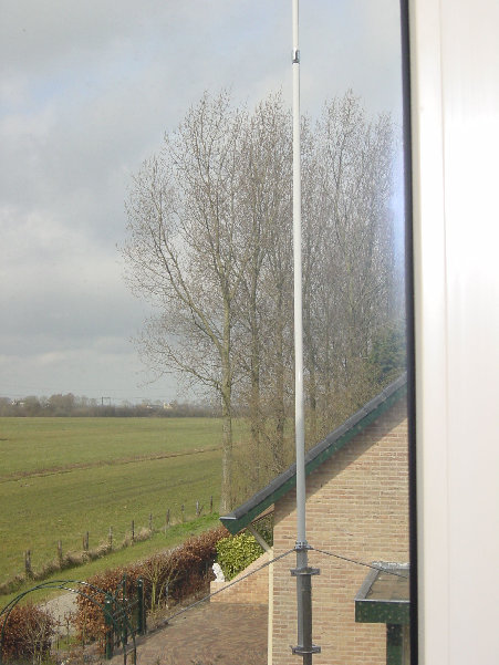 DSC00684_1.JPG (475.87 KiB) 42024 keer bekeken De initiele opstelling op een schuifmastje